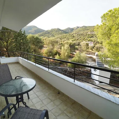 Villa Petrino Palaiontsiflikion